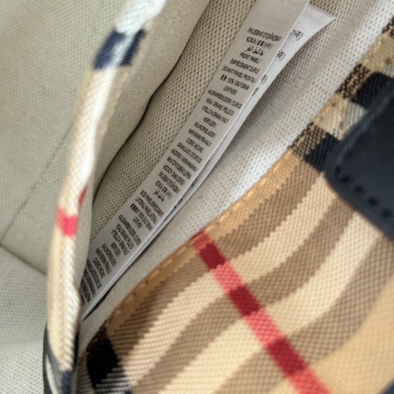 Bv*b*rry shopping bags